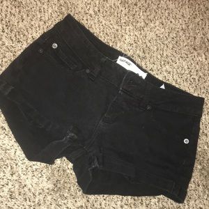 Garage size 00 black shorts